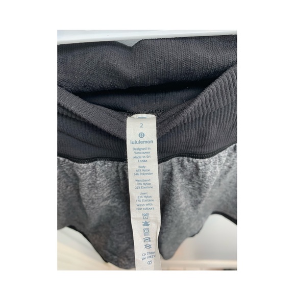 Lululemon Squad Goals Shorts - Picture 3 of 5